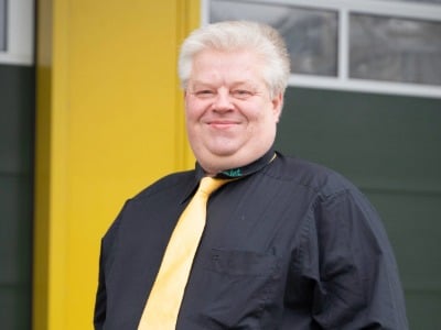 Herrenhemd, Schwarz, Gelb, Krawatte, Polohemd